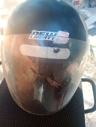 Capacete new liberty