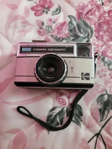 câmera analógica vintage Kodak Instamatic 177X