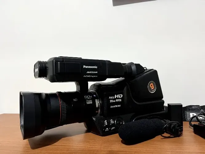 Filmadora Panasonic AG-AC8