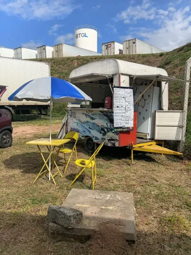 Treiller trabalhar ponto fixo só trabalhar café da manhã e almoço 