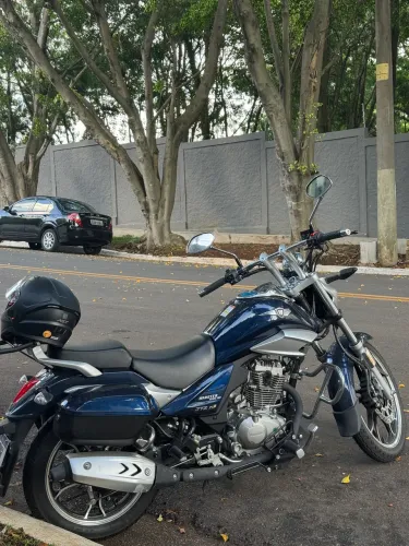 Suzuki Haojue Master Ride 150 - com bagageiro e CarPlay