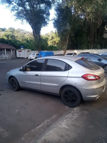 Chery Cielo 1.6 16V 119cv 5P 2011