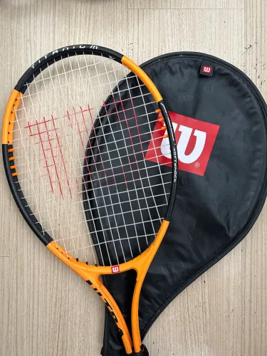 Raquete de Tênis Wilson Ultra Titanium com capa