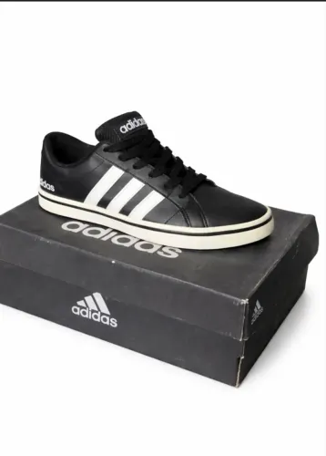 Tênis Adidas VS Pace 2.0 usado quase novo TAM 41 