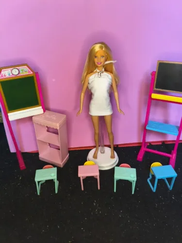 Barbie vida de sereia com olhos falhados com playset de professora 