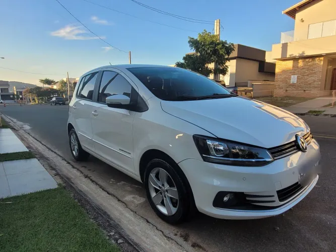Volkswagen Fox Comfortline 1.6 Flex 8V 5P 2017