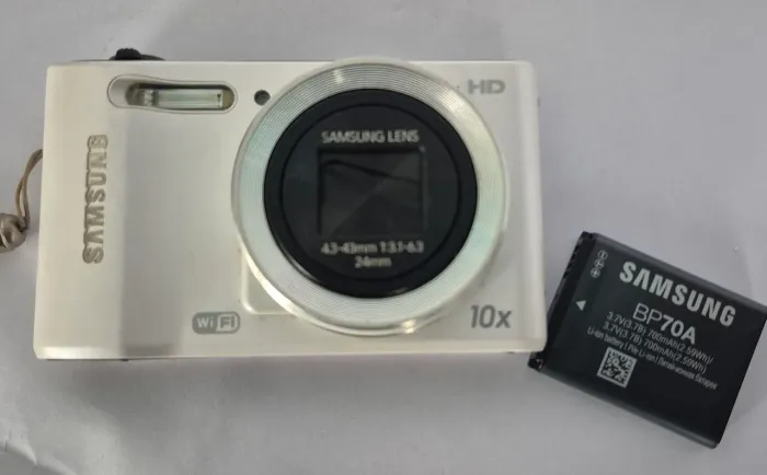 Câmera Samsung WB 30 F, com Wi-fi, Ótimo estado, Bateria Extra!