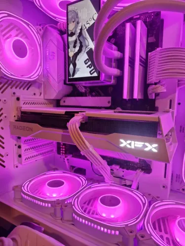 Rx 9060 XT 16gb XFX - Branca