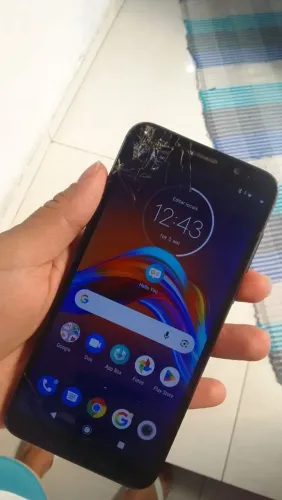Moto E06 play