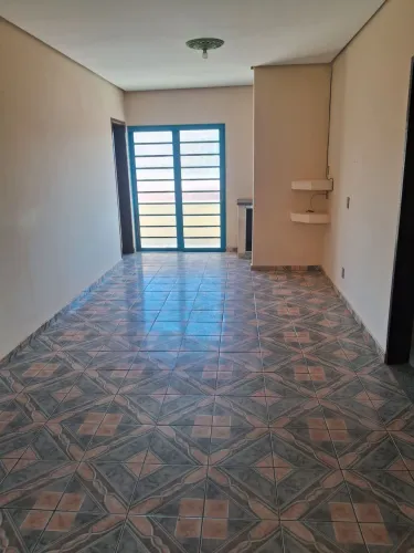 Alugo apartamento no João Botelho 