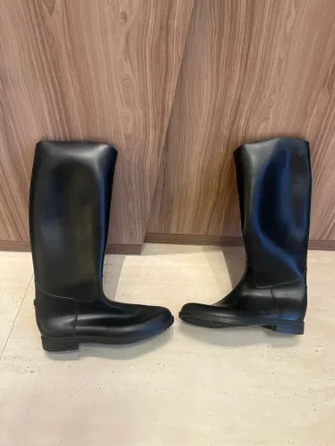 Bota de Hipismo Decathlon Preta Nº42 (BR) / 44 (EU) - Ótimo Estado