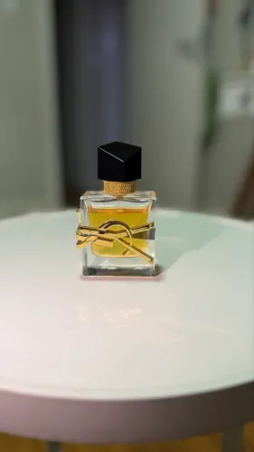 Perfume Yves Saint Laurent Libre Feminino Eau De Parfum 30ml
