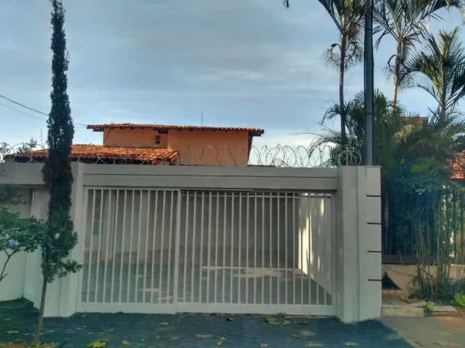 Portão eletrônico e concertina cerca elétrica
