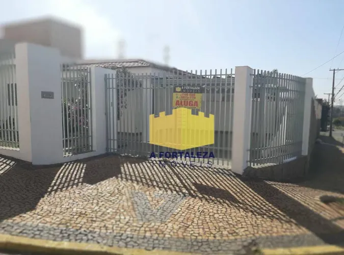 Casa com 3 dormitórios para alugar, 140 m² por R$ 2.115,00/mês - Jardim Guanabara - Americ