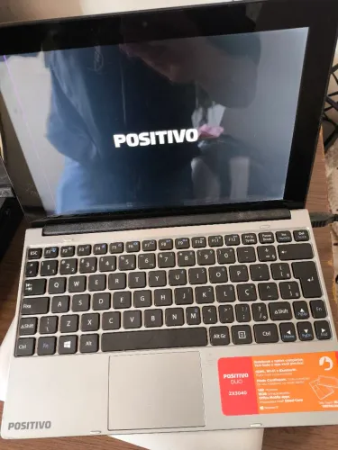Notebook positivo duo zx3040 para concerto ou retirada de peças