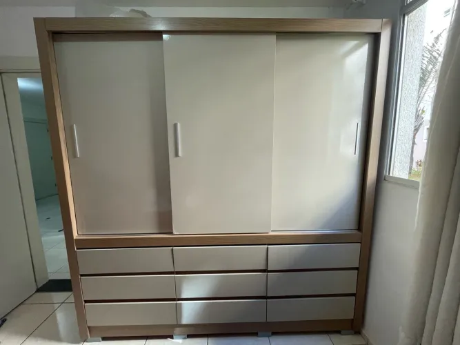 Guarda roupa seminovo