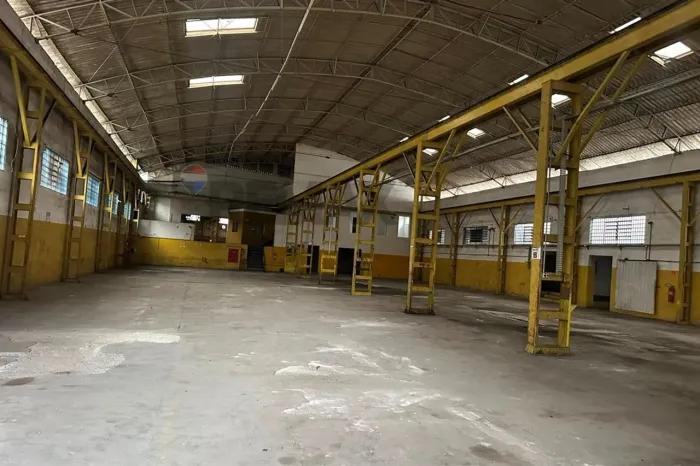 Galpão Industrial em Guarulhos: Oportunidade Única!