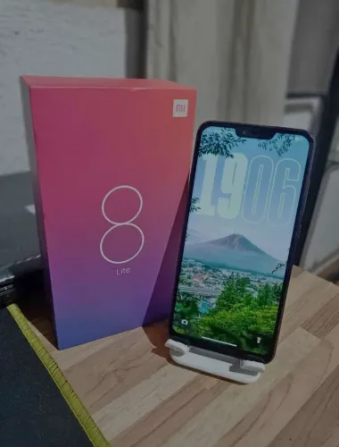 Vendo mi 8 lite