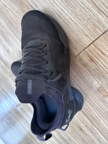 Tênis Under Armour