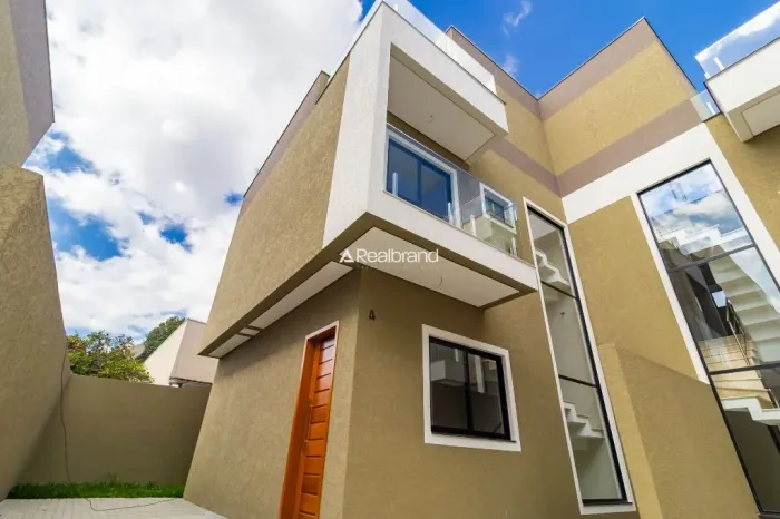 Sobrados Triplex a venda no Uberaba