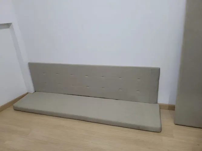 Estofado, banco acolchoado com cabeceira duas peças. Novo nunca usado.