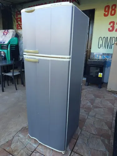 Geladeira Electrolux 380 litros 