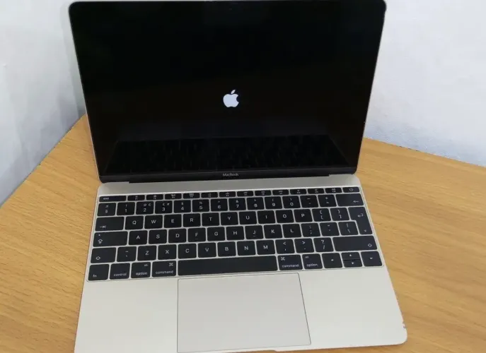 MacBook 2017