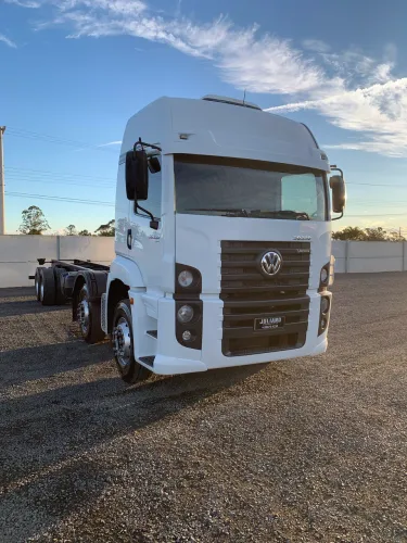 30.330 V-Tronic 8x2 Chassi 2019/2020