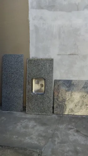 Pia de mármore + balcão + mármore de mesa
