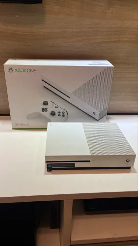Xbox one Branco 500gb + 3 Jogos