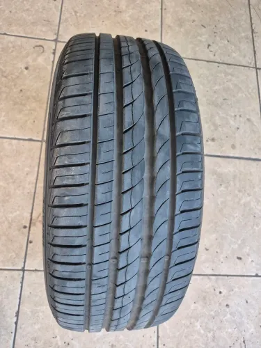 1 pneu marca pirelli P1 cinturato 90% de borracha aro 225/45/17