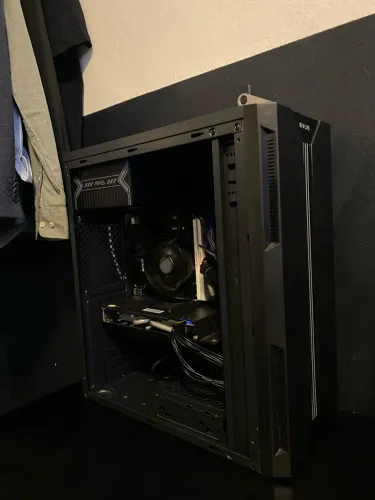 PC GAMER - RYZEN 5