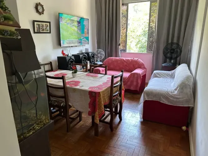 Imóvel para venda tem 65 metros quadrados com 2 quartos