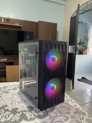 PC Gamer Ryzen 5 4600G 16GB DDR4 240GB SSD