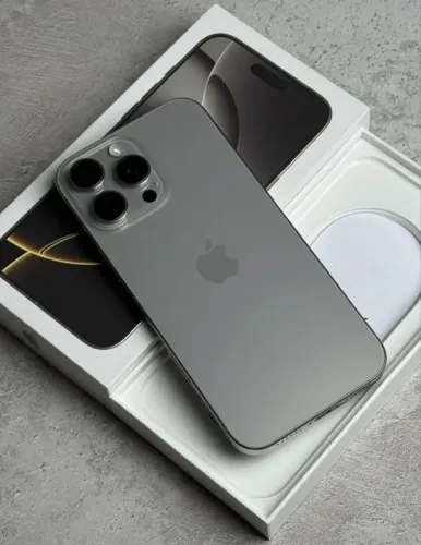 iPhone 16 Pro Max