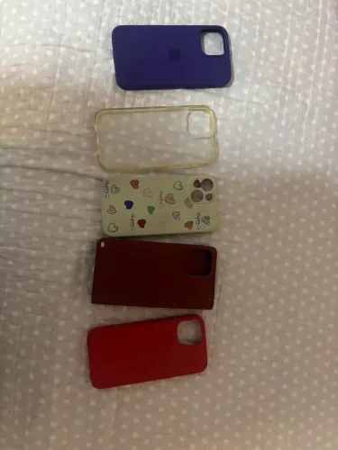 Kit com 5 Capinhas para iPhone 13 mini- Ótimo Estado