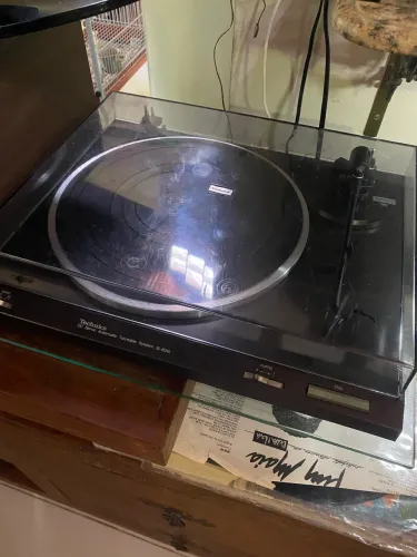 Toca disco technics sl - b210