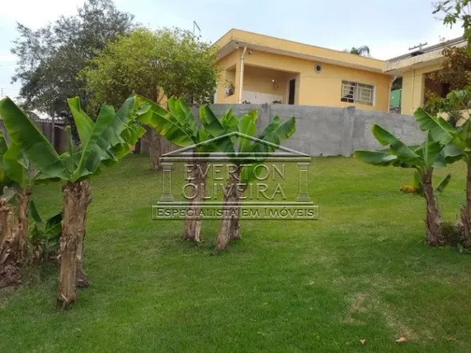 Oportunidade Casa à venda no centro de Igaratá vista para Represa - Código 15910