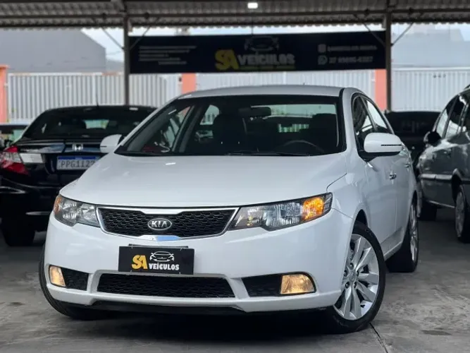 Kia Motors Cerato 1.6 16V Mec. 2011