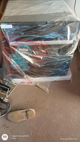 Vendo essa máquina de lavar louça nova no plástico