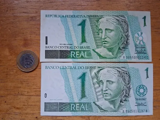 Lote com cédulas e moeda antiga