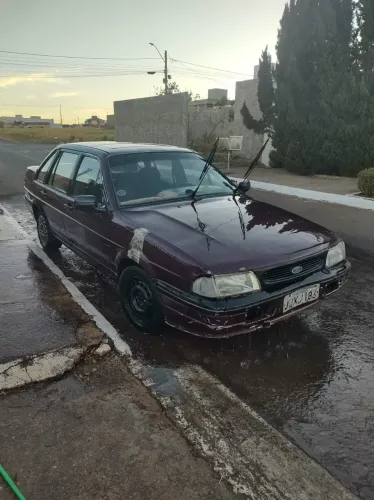 Ford Versailles Ghia 2.0i / 2.0 2P E 4P 1995