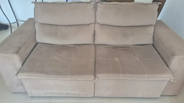 Sofá retrátil
