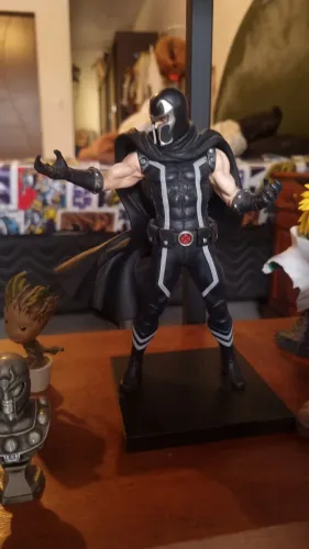 MAGNETO X-Men Kotobukiya Marvel Now - Uncanny X-Men | ARTFX+ Escala 1/10