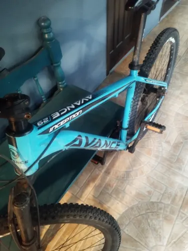 Bicicleta Avance 29 Inception 21V