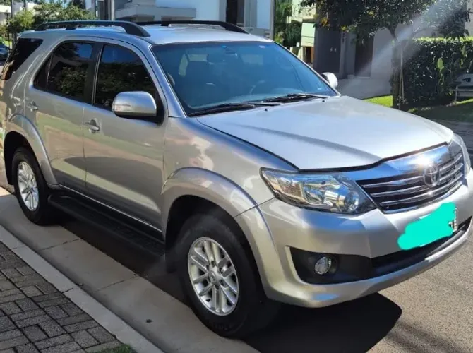 Toyota Hilux SW4 SR 4X2 2.7/2.7 Flex 16V Mec. 2015