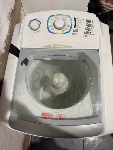 Máquina de Lavar Electrolux 10kg ? R$ 150 (Negociável) PRA PEGAR HOJE