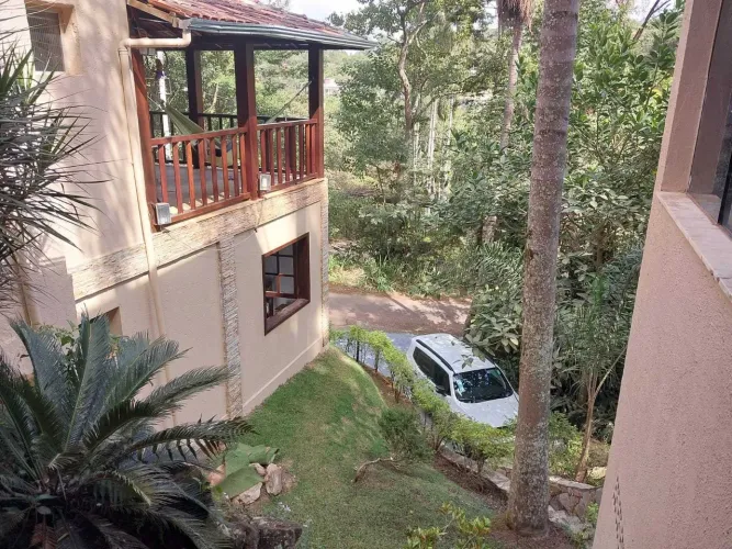 Casa de Condomínio com 5 quartos à venda em Rio Acima