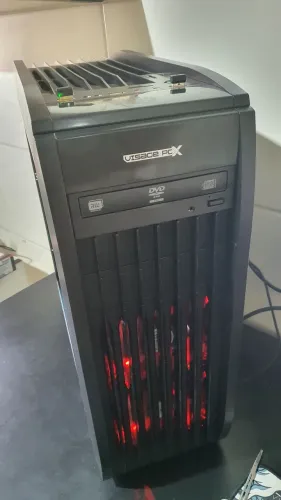 Cpu Gamer Ryzen 5 2400G, 16gb Kingston Fury, ssd 240gb