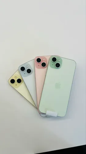 iPhone 15 128 GB 